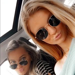 Meet your Posher, Maura&avery